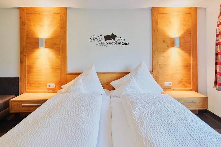 Ferienwohnung für 4 Personen, mit Ausblick und Garten sowie Balkon, mit Haustier in Grän - 4