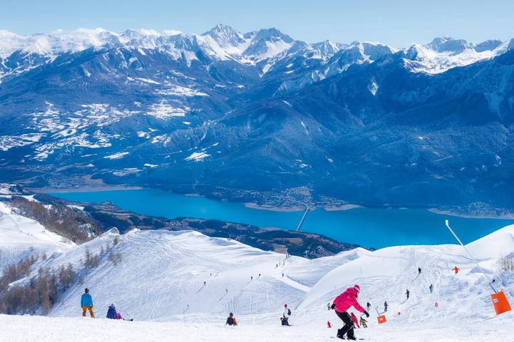 Parc de vacances pour 5 personnes, avec sauna et piscine ainsi que jacuzzi et jardin à Savines-le-Lac - 3