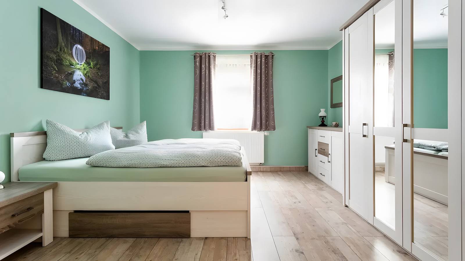 Ganze Wohnung, Apartment für 4 Personen, 90 m², mit Bergblick, Gemeinschaftsterrasse und Wlan in Unterweißbach, Ostthüringen