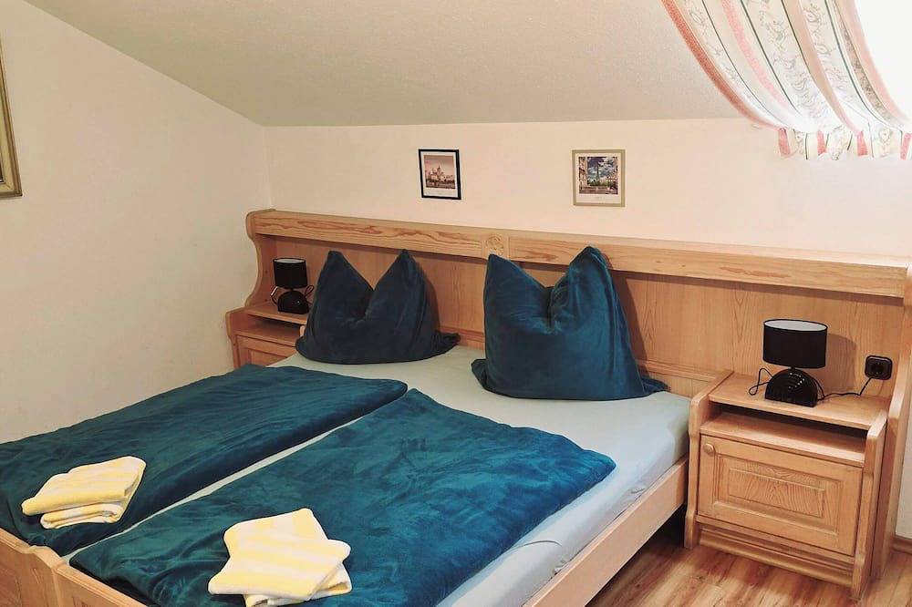 Ganze Wohnung, Ferienwohnung Kampenwand, 50qm, 1 Schlafzimmer, Balkon in Eggstätt, Chiemsee