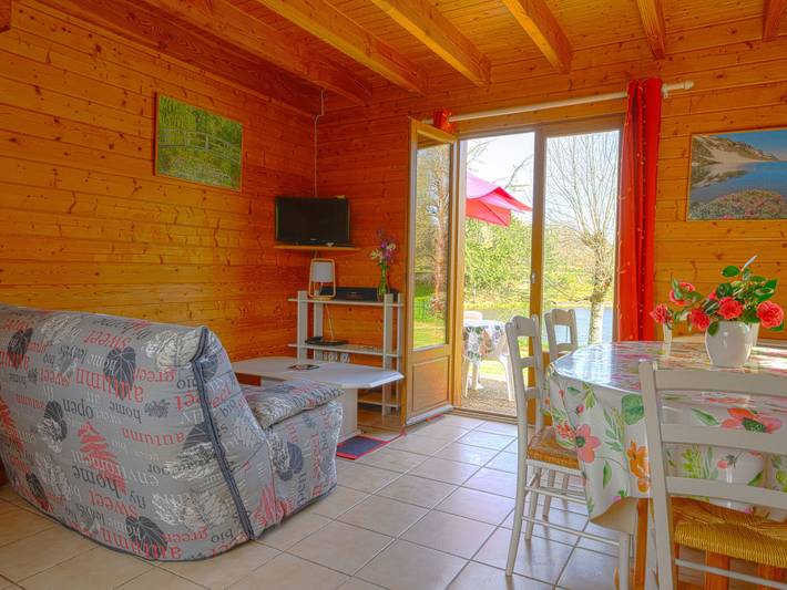 Cottage du Lac in Camps-Saint-Mathurin-Léobazel, Tulle und Umgebung