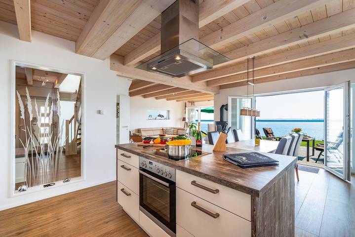 Ostsee-Ferienhaus 'Strandliebe' - Strandnah mit Meerblick-Sauna und Badewanne in Olpenitz, Kappeln