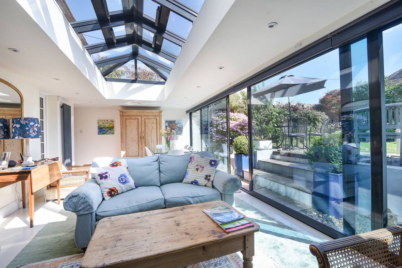 Stable Cottage in Burton Bradstock, Dorset