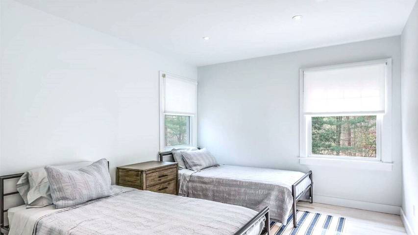 Vacation house for 8 people, with yard in The Hamptons