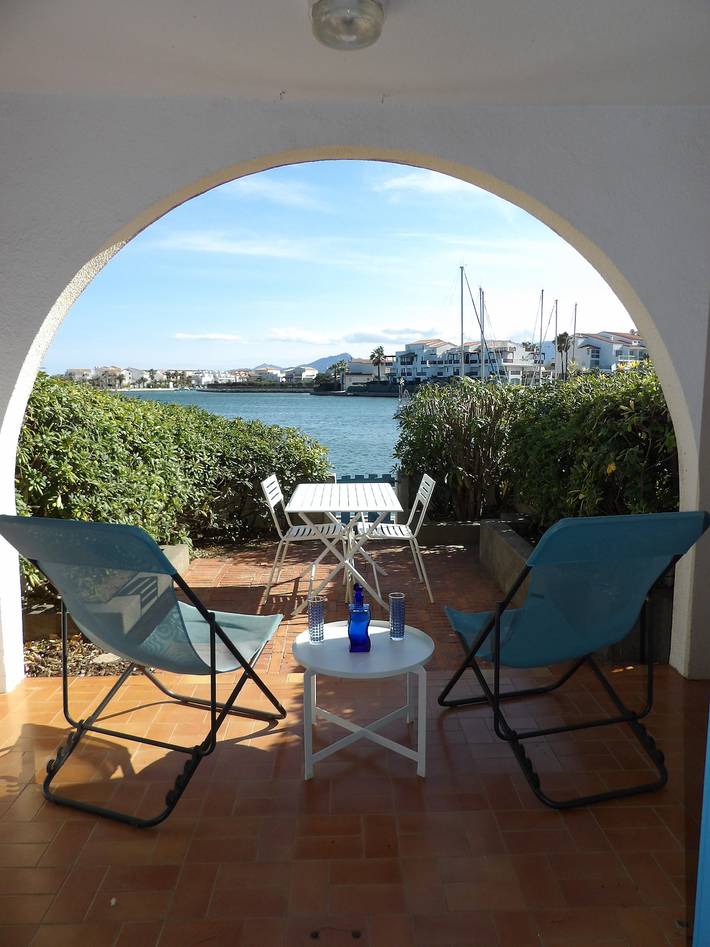 Location de vacances pour 5 personnes, avec vue sur l’océan ainsi que terrasse et jardin dans Plage du pont tournant