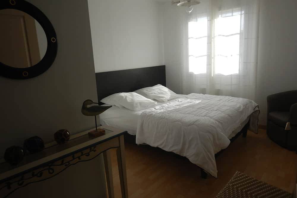 Bonita casa muy apreciada, tranquila, cerca del mar, piscina privada, 3 * in Port-des-Barques, Region de Rochefort