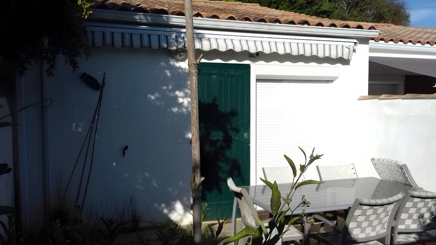 Location de vacances pour 4 personnes, avec jardin, adapté aux familles à Saint-Georges-d'Oléron - 4