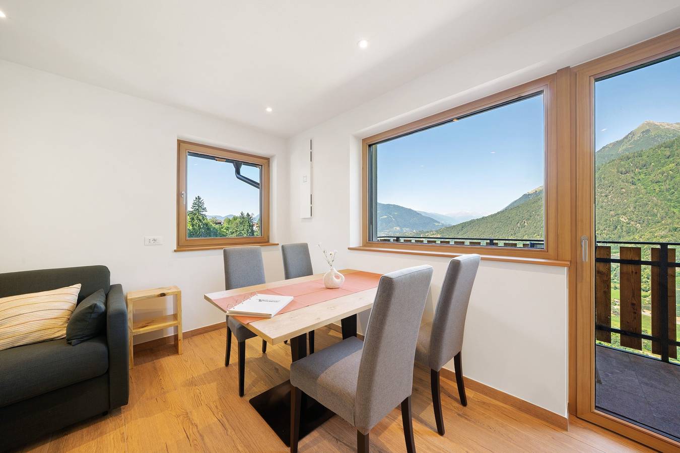 Bauernhaus 'Mutspitze' mit Bergblick, Gemeinschaftsgarten und Wi-Fi in Verdins, Schenna