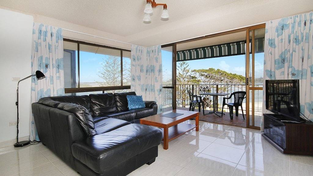 Ganze Wohnung, Lowanna Unit 10, 24 Bulcock Beach Esplanade, Bulcock Beach in Caloundra, Sunshine Coast