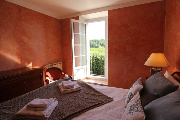 Gîte pour 10 personnes, avec Jardin à Mondragon - 2