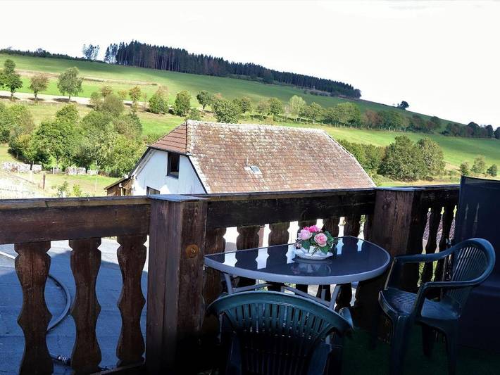 Ferienhaus für 4 Personen, mit Balkon und Terrasse sowie Garten und Ausblick in Herscheid - 3
