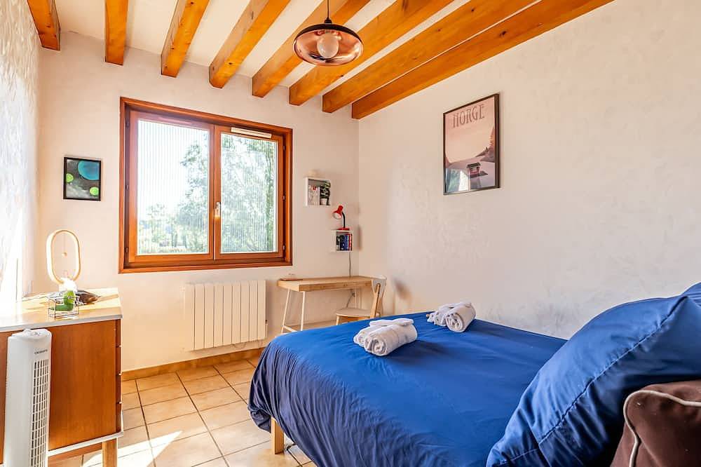 Appartement entier, Grand appartement 75m2 avec vue au calme à 25km de Lyon in Chasse-sur-Rhône, Région de Vienne