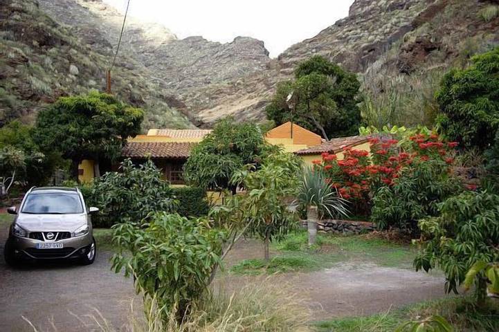 Gîte pour 5 personnes, avec Terrasse ainsi que Jardin et Piscine