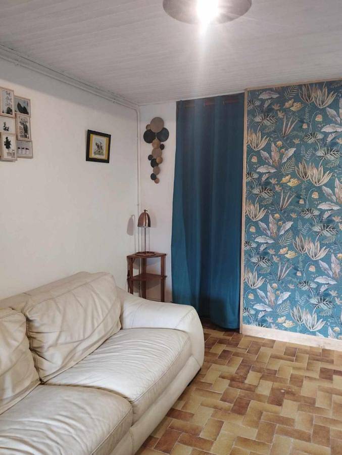 Location de vacances pour 12 personnes, avec piscine ainsi que vue et jardin à Véraza (Aude) - 2