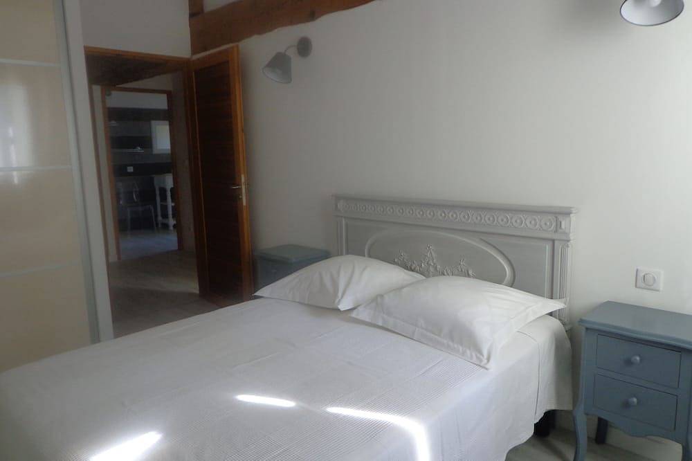 Appartement entier, Domaine Les Rivales en Provence - 5 chambres - 10 couchages - climatisation in Cavaillon, Parc naturel régional du Luberon