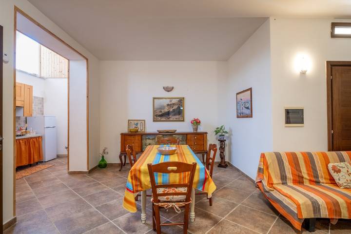 Casa de vacaciones 'Rosso Pepe' con terraza privada, jardín privado y aire acondicionado in Galatone, Provincia de Lecce
