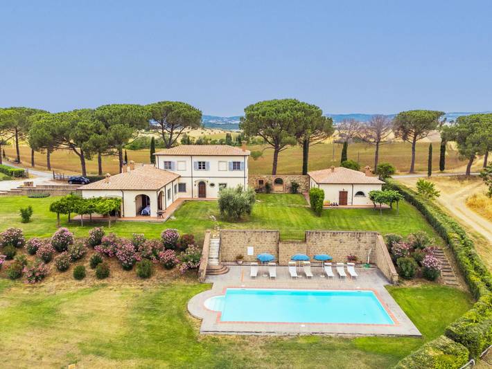 Villa per 12 persone, con Terrazza e Giardino a Manciano