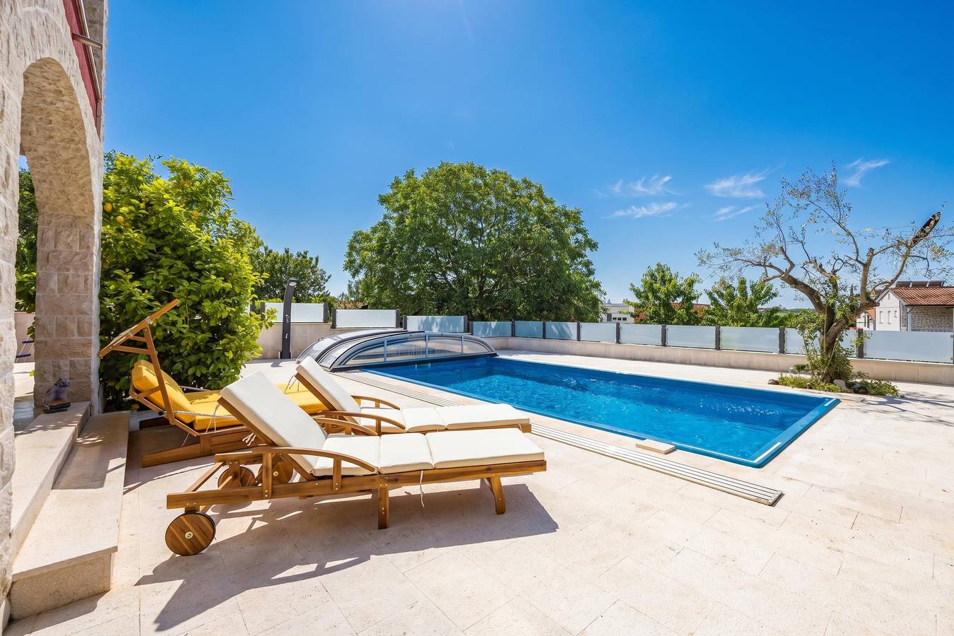 Ganze Wohnung, Apartment Ayni With Private Pool in Umag, Umag und Umgebung