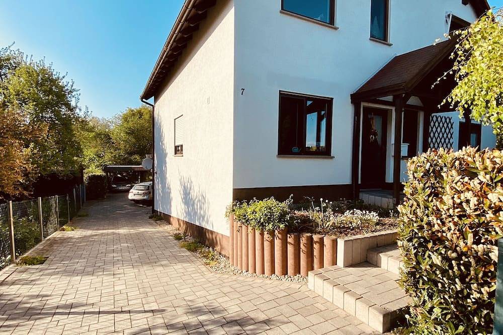 Ganze Wohnung, Ferienwohnung Ankerplatz - direkt am See! in Bitterfeld, Bitterfeld-Wolfen