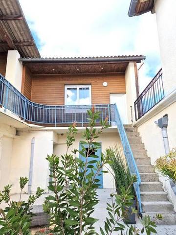 Gîte pour 3 personnes, avec terrasse, animaux acceptés à Beaumont-de-Lomagne
