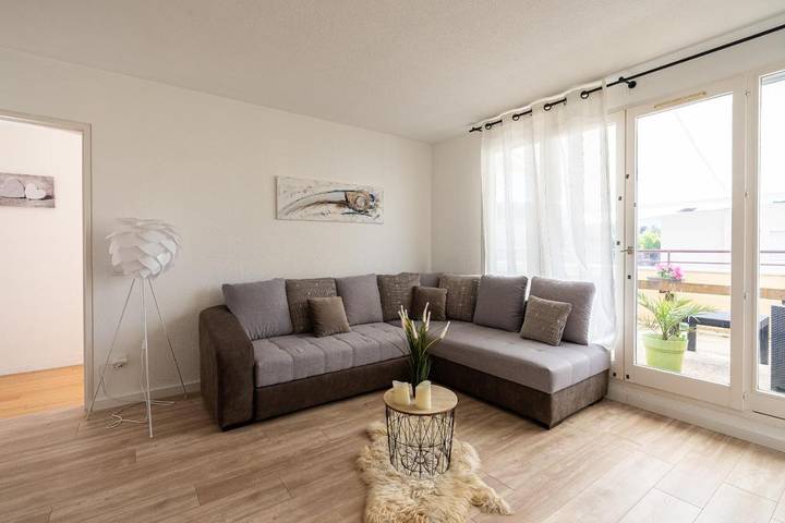 Gîte pour 4 personnes, avec jardin et piscine ainsi que vue et bassin pour enfant à Saint-Julien-en-Genevois - 4