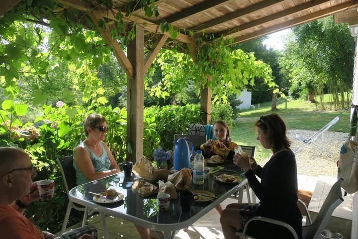 Location de vacances pour 4 personnes, avec piscine et vue ainsi que jardin et vue sur le lac, animaux acceptés à Castelnau-d'Auzan - 3