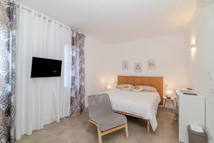 Room 'Stanza 3- Standard' with Wi-Fi and Air Conditioning in Porto San Paolo, Loiri Porto San Paolo