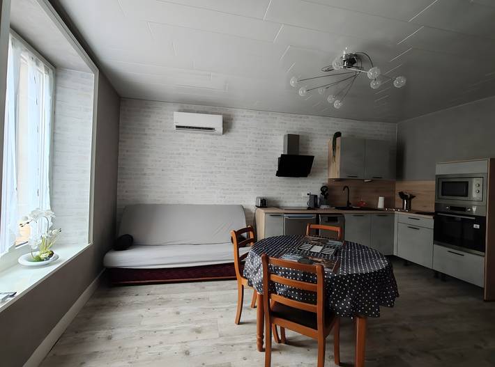Hel lejlighed, La diligence de la poste – Furnished T2 at Domaine Du Hêtre, shared garden & air conditioning in La Vôge-les-Bains, Épinal Området