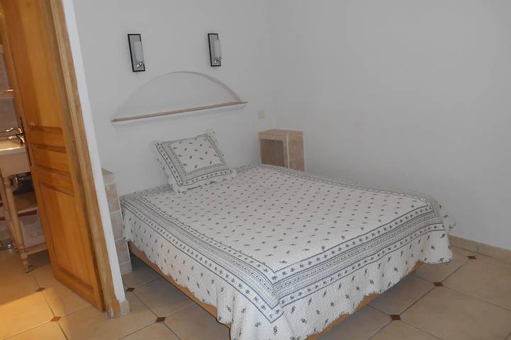 Appartement entier, Appartement en rez de jardin proche d'un domaine viticole in Lorgues, Région de Draguignan