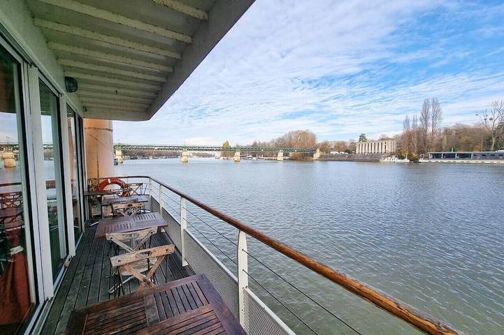 Location de vacances pour 8 personnes, avec sauna à Saint-Cloud