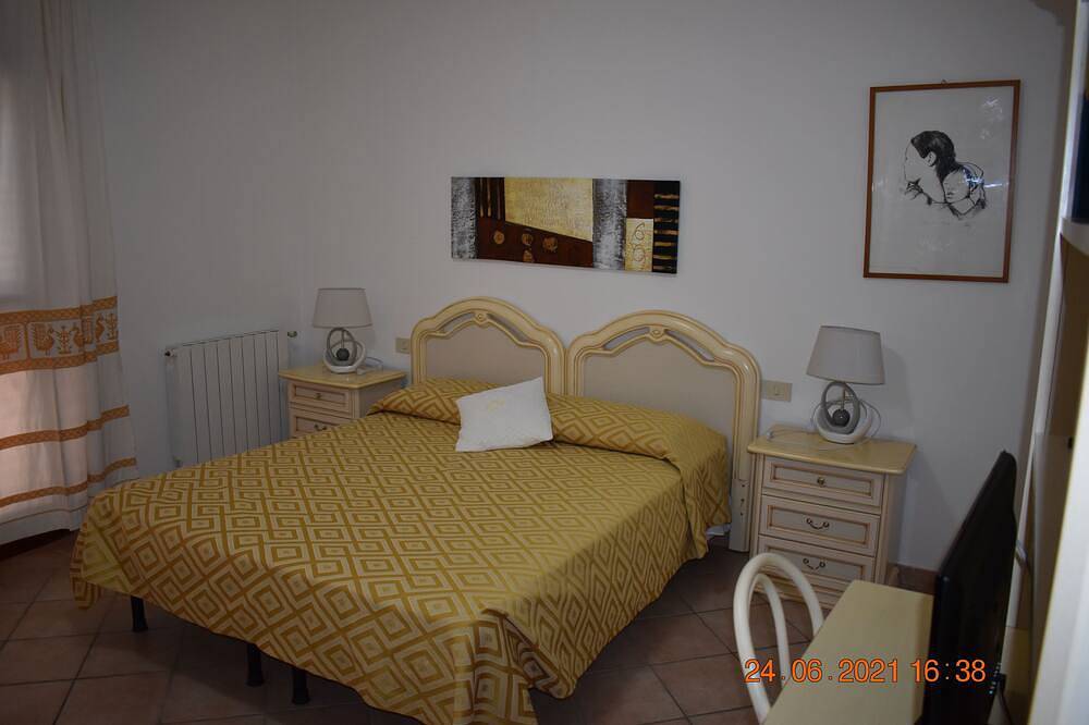 Ganze Wohnung, Geräumiges Einfamilienhaus, ideal für einen Urlaub in San Pantaleo in San Pantaleo, Olbia