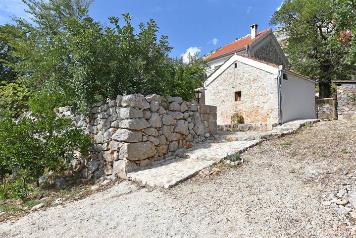 Ferienhaus für 3 Personen, mit Garten in Starigrad Paklenica