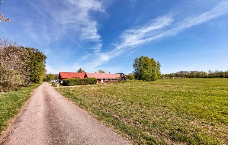 Hus för 5 Personer med trädgård in Halland