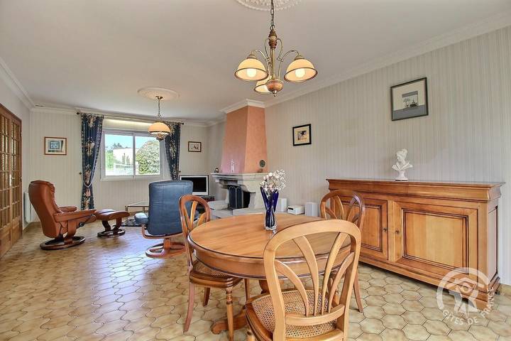 Gîte pour 2 personnes, avec Terrasse ainsi que Jardin et Vue à Trévou-Tréguignec - 3
