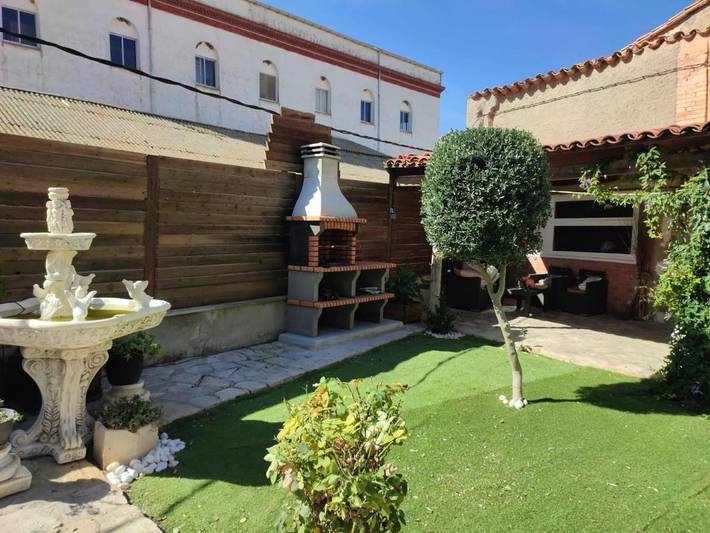 Casa rural para 19 personas, con piscina y jardín además de piscina para niños y jacuzzi en Anoia (España) - 4