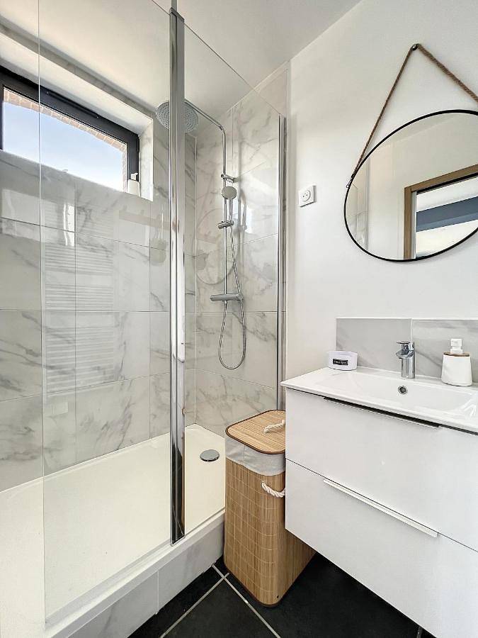 Suite with Hot Tub in Région de Rouen