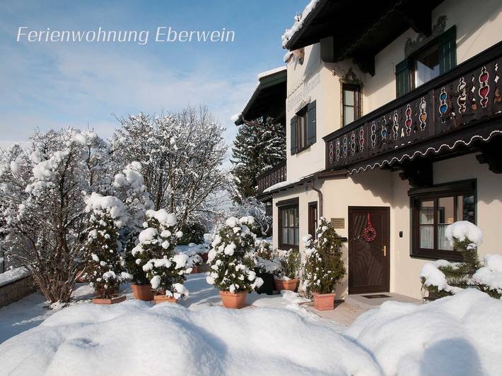 Ferienwohnung für 4 Personen, mit Seeblick und Terrasse sowie Garten und Ausblick am Tegernsee