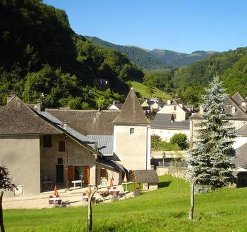 Gîte pour 5 personnes, avec jardin, animaux acceptés dans l' Ariège