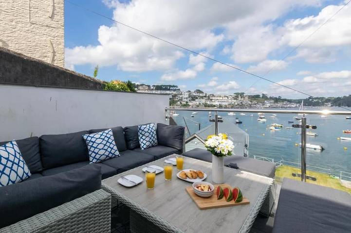 Cottage for 8 people in Polruan