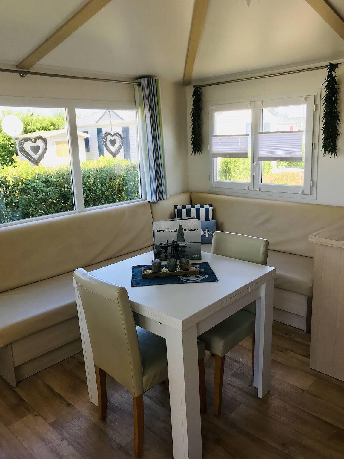 Chalet 'Strandliebe Bredene' avec terrasse privée in Bredene, Côte belge