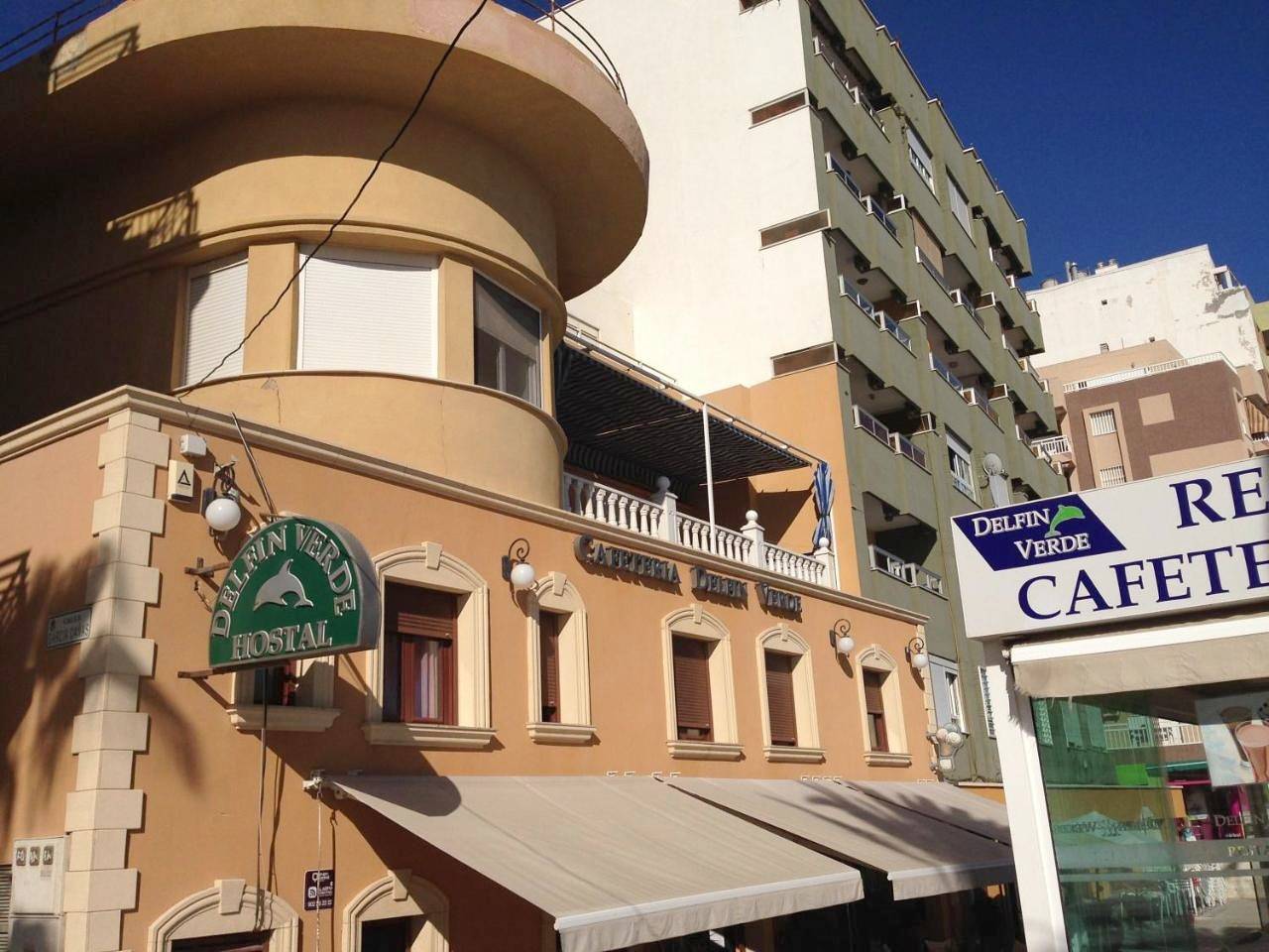 Hostal Delfin Verde in Playa de El Zapillo (Almería), Almería