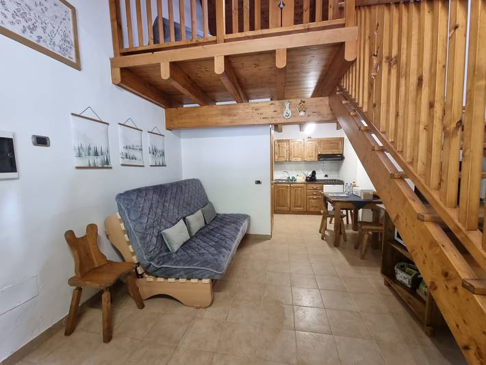 Hel lägenhet, Beautiful 'Adamello 10' Apartment with Wi-Fi in Comune di Pinzolo, Adamello-Presanella Alps