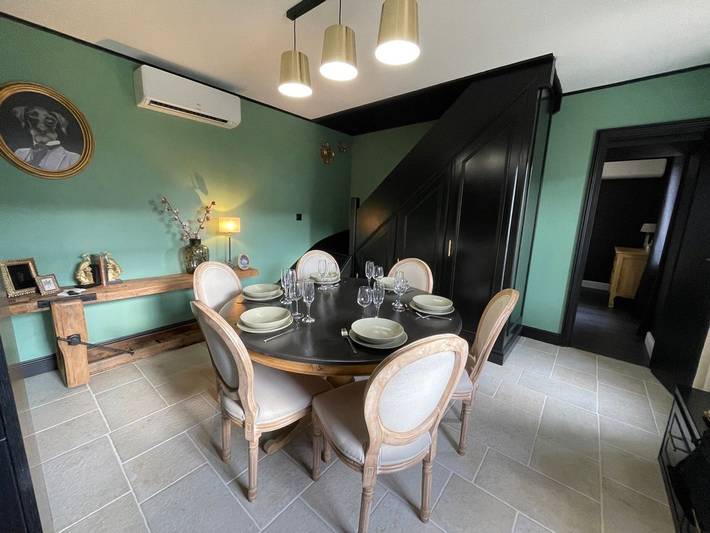 Casa rural chic cerca de Bourges con piscina, clima, WiFi y aparcamiento in Moulins-sur-Yèvre, Región de Bourges
