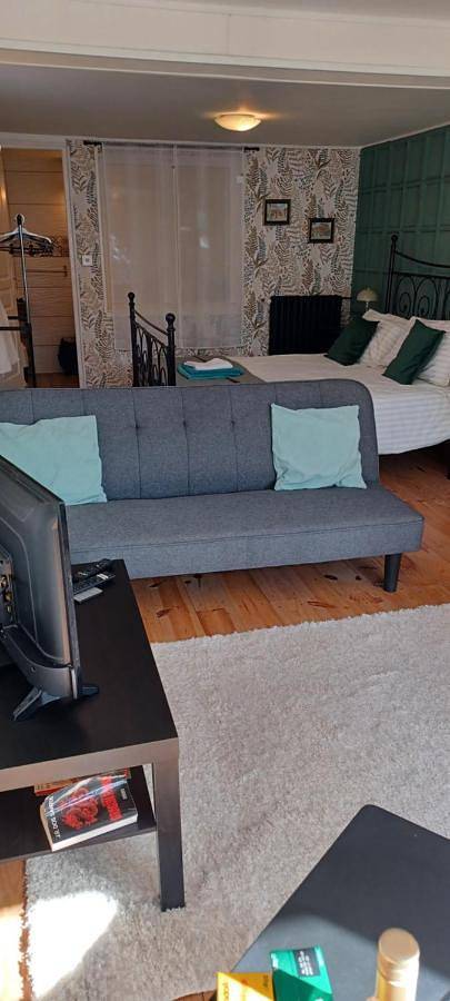 Gîte pour 2 personnes, avec jardin et piscine à Saint-Rabier - 4