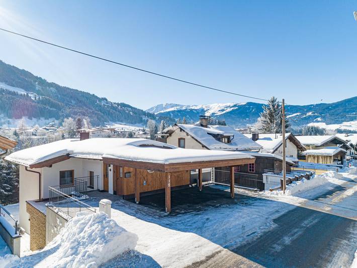 Ferienhaus für 16 Personen, mit Balkon und Sauna sowie Garten - 1