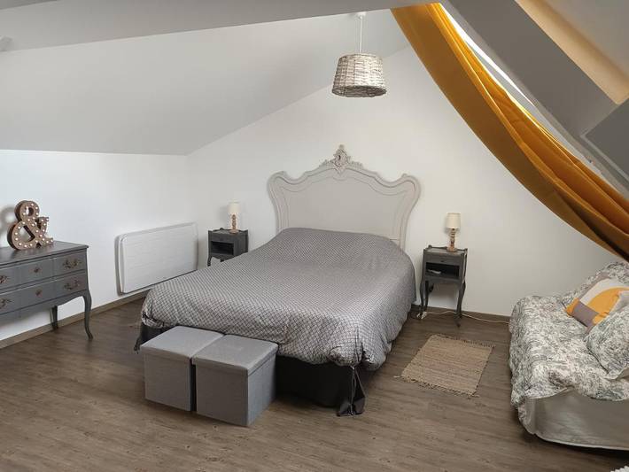 Chambre d’hôte pour 5 personnes, avec jardin ainsi que terrasse et piscine, animaux acceptés à Saint-Riquier