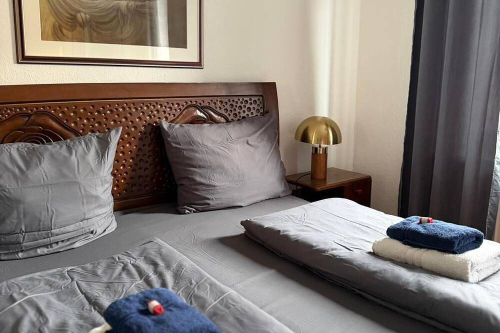 Velmora Boutique Suites: 2 Design Apartments für 12 Personen in Lübeck (Stadt), Lübeck