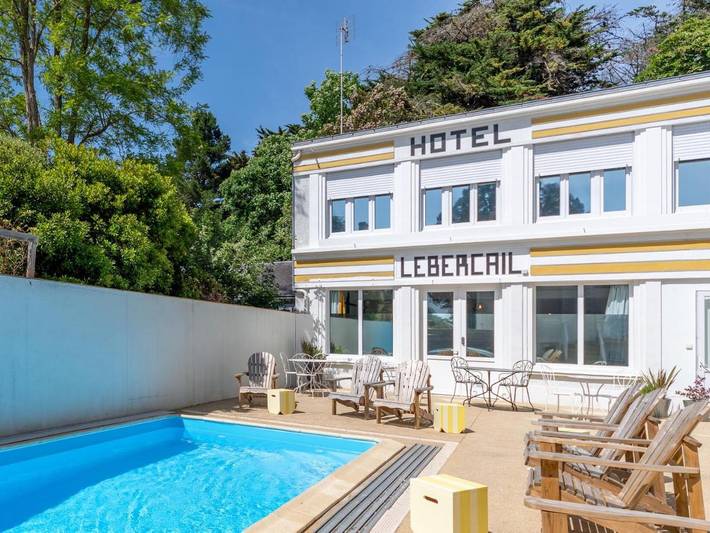 Appart’hôtel pour 4 personnes, avec piscine