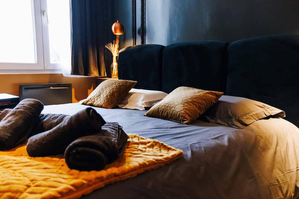 Entire apartment, Dreamy Room - Escape, Spa & Private Cinema in Angers, Angers region