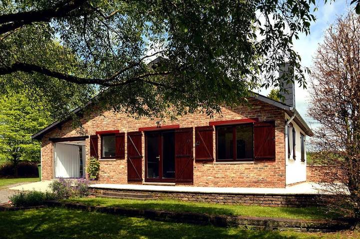 Location de vacances pour 6 personnes, avec jardin à Bièvre